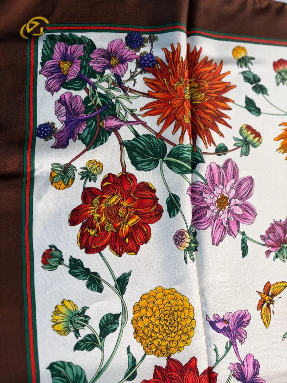NWT Vintage Gucci “Dahlia” Silk Scarf 34